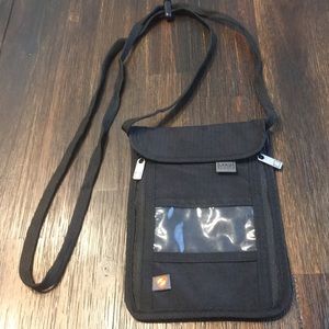 Lewis N Clark RFID Travel Wallet/Passport Holder